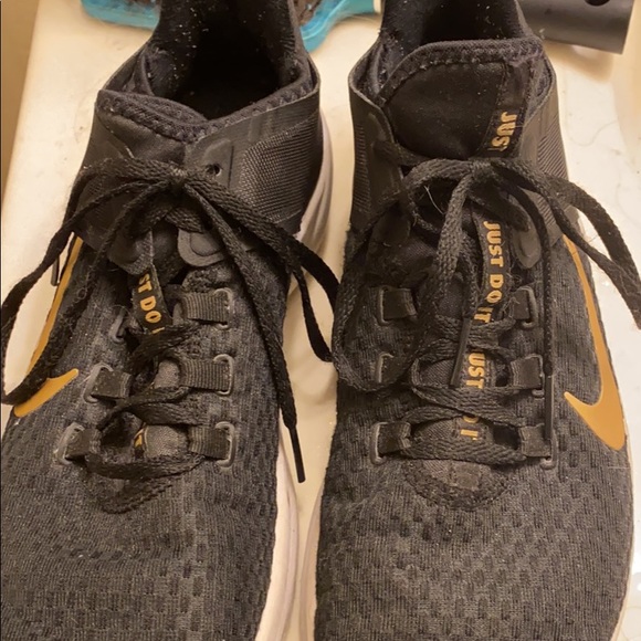 Nike Shoes - Nike air